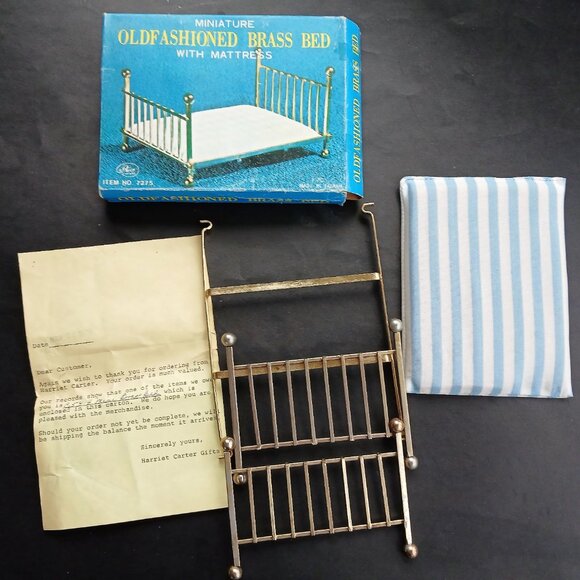 VTG Collectable Miniature Brass Bed in Original Box, #7275 Dollhouse Furniture - Picture 2 of 9